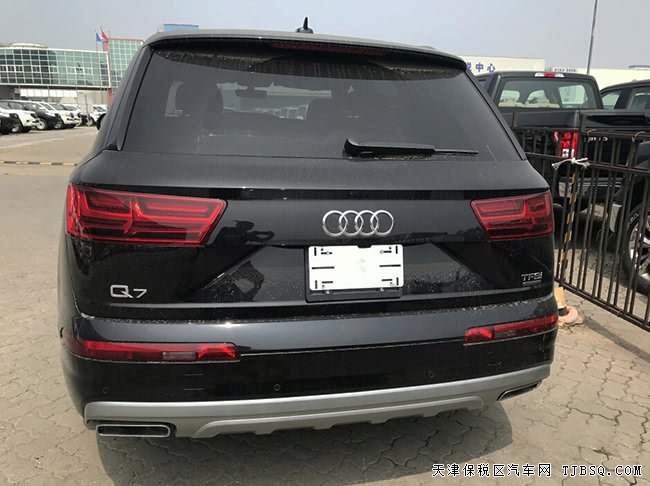 平行进口车19款奥迪Q7加规版 环影/七座/全景现车65万