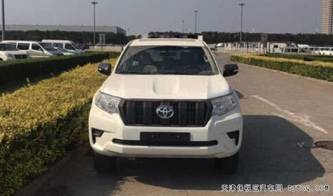 2020款丰田霸道2700中东版 17轮/底挂备胎/天窗现车43万