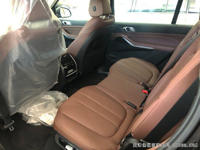 2019款宝马X7欧规版 20轮/7座/环影/全景天窗现车88万