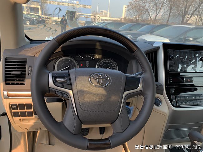 20款丰田酷路泽4000中东版 18轮/蠕行/冰箱现车66.5万