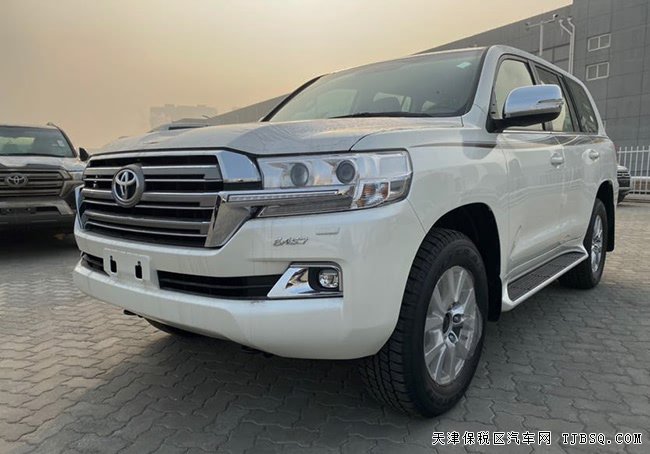 2020款丰田酷路泽5700中东版 遥启/18轮/天窗现车103万
