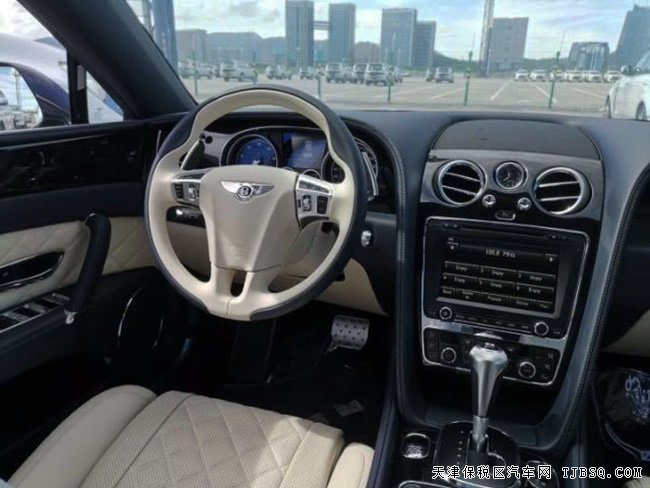 2018款宾利飞驰V8S欧规版 舒适包/穆勒包/天窗现车210万