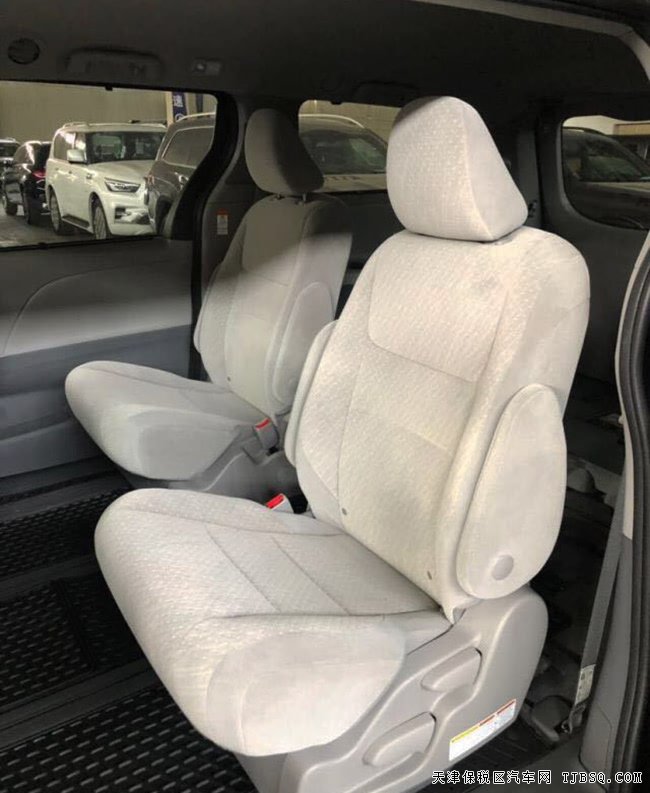 2020款丰田塞纳3.5L四驱LE版 7座/18轮/雷测现车46.5万