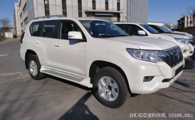 2020款丰田霸道3000中东版 17轮/天窗/后挂备胎现车56万