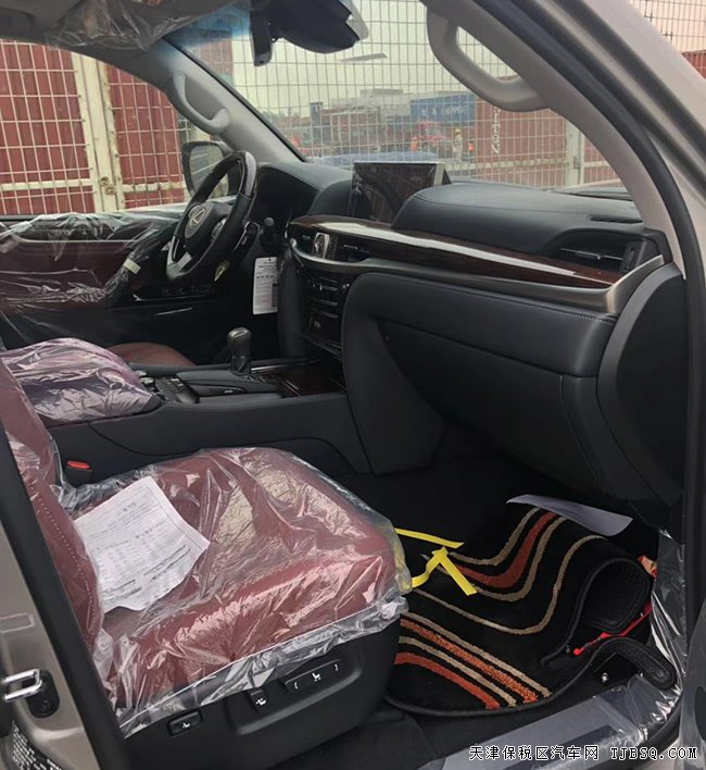 2020款雷克萨斯LX570中东版 金属漆/雷测/抬显现车154万