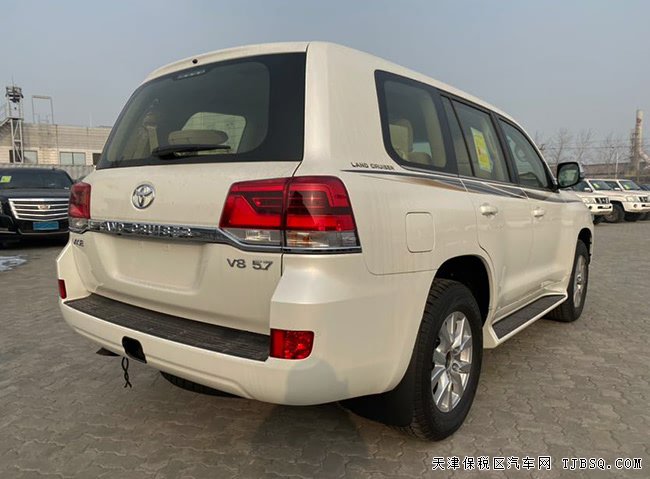 20款丰田酷路泽5700中东版 8气囊/18轮/天窗现车102.5万