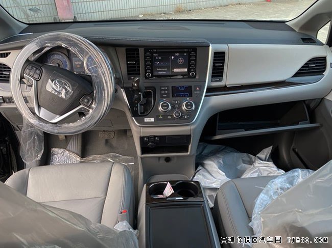 2020款丰田塞纳3.5L四驱XLE版 18轮/7座/天窗现车54万