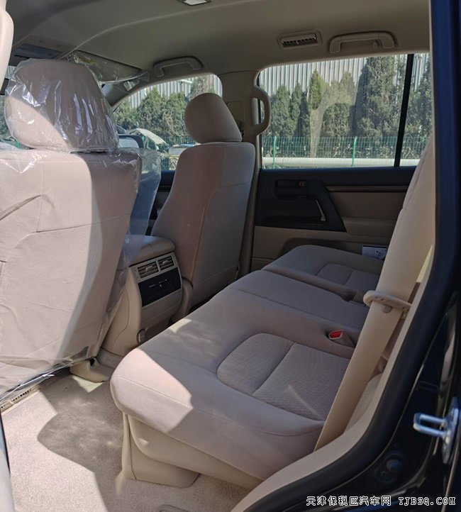 2019款丰田酷路泽4500中东版 17轮/冰箱/底挂现车96万