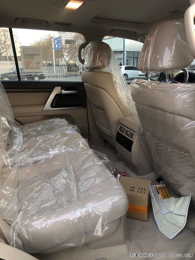 20款丰田酷路泽5700中东版 18轮/8气囊/天窗现车100.5万