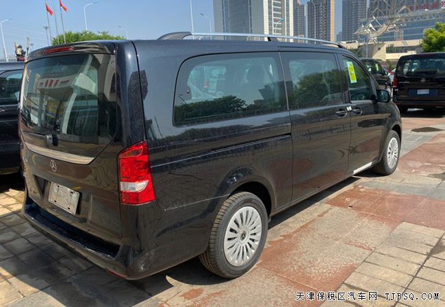 2020款奔驰V250中东版 双电动门/17轮/三区空调现车46万