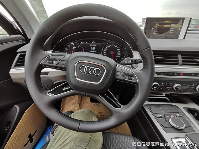 平行进口车19款奥迪Q7欧规版 五座/18轮/全景现车54万