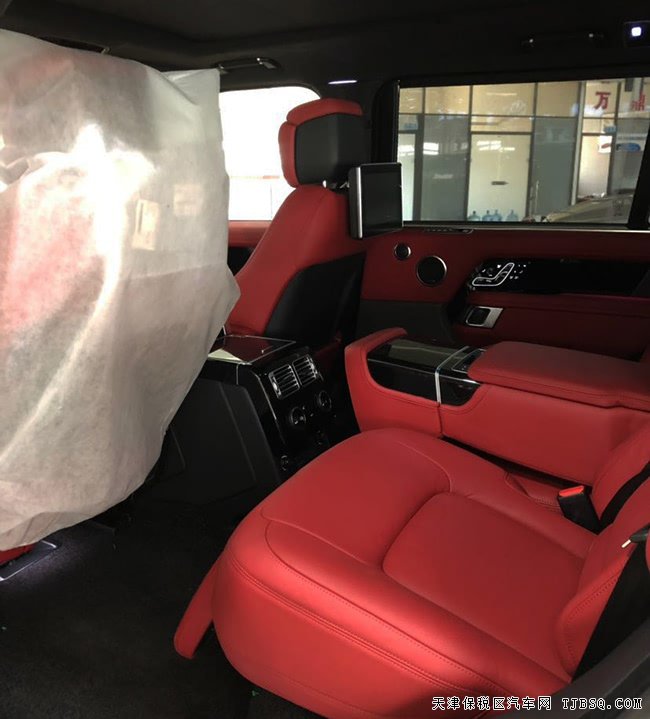 20款路虎揽胜3.0T柴油创世加长版 22轮/300PD现车144万