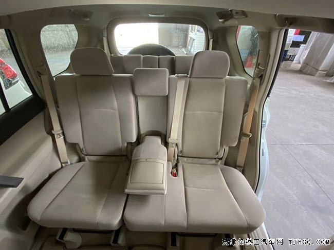 20款丰田普拉多4000中东版 9气囊/18轮/天窗现车59.3万