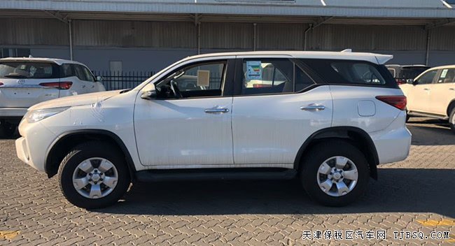 2019款丰田穿越者2700中东版 17轮/7座/3气囊现车28.5万