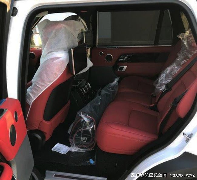 20款路虎揽胜3.0T柴油创世加长版 21轮/300PA现车138万