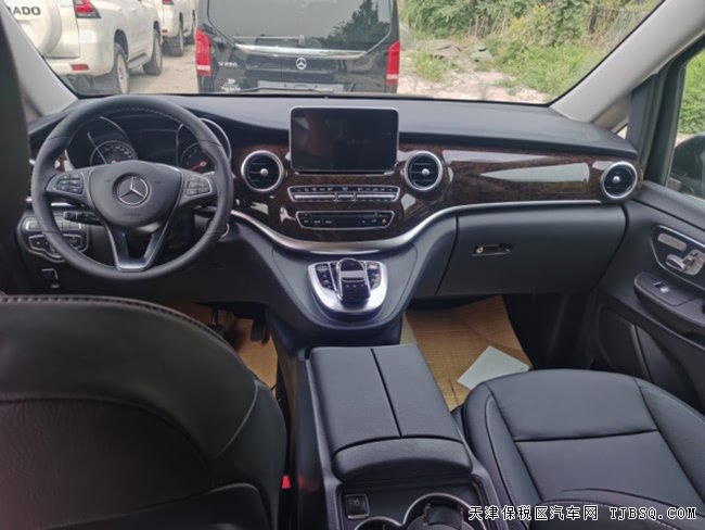 2019款奔驰V250墨西哥版 17轮/真皮/双电动门现车55万