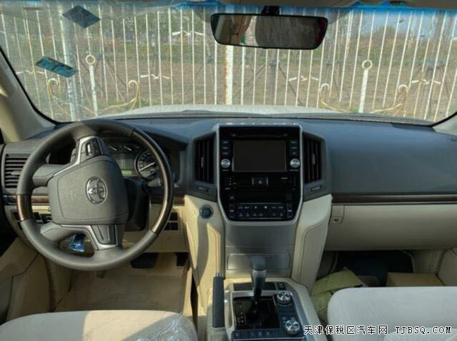 2020款丰田酷路泽4000中东版 18轮/七座/天窗现车68万