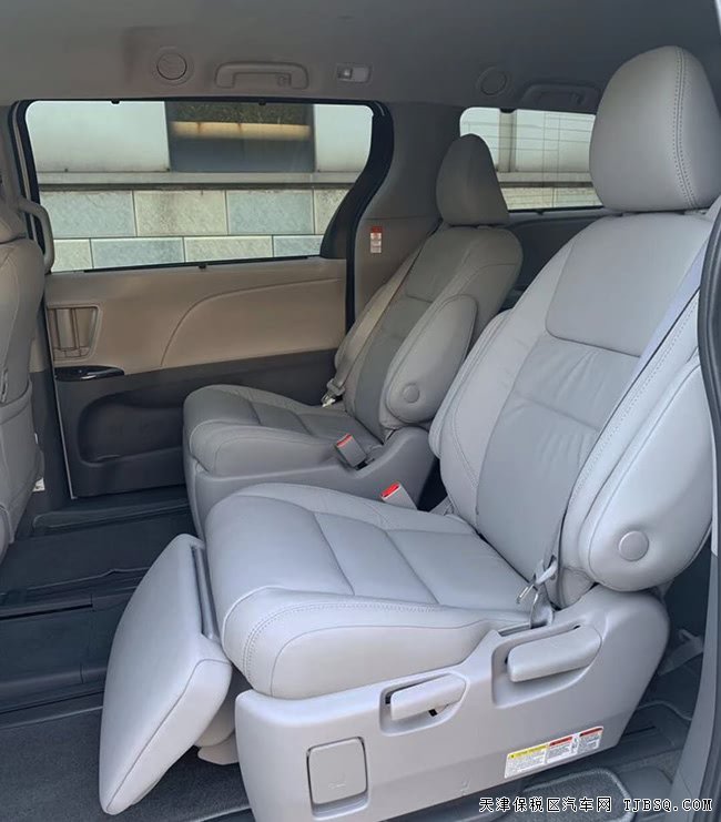 20款丰田塞纳两驱XLE版 七座真皮/18轮/天窗现车44.5万