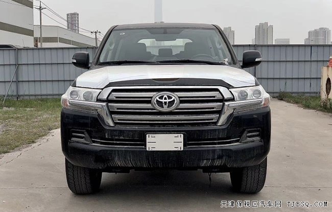 2020款丰田酷路泽4000中东版 17轮/天窗/8气囊现车72万