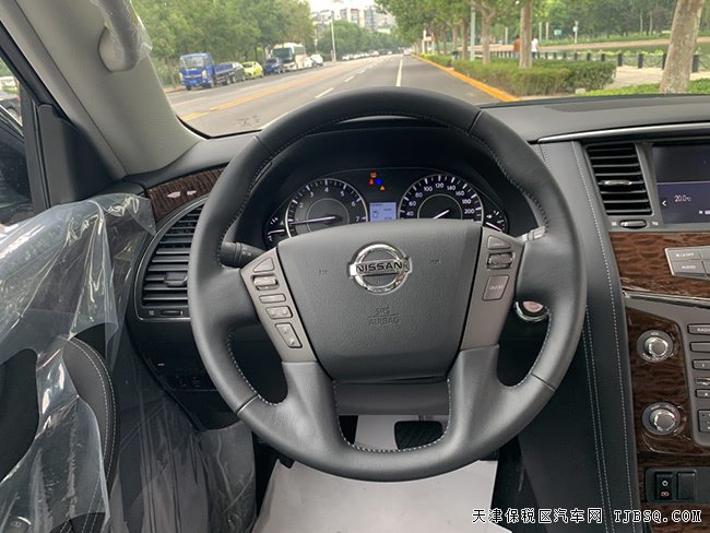 2019款日产途乐Y62中东版 18轮/天窗/电尾门现车49.2万