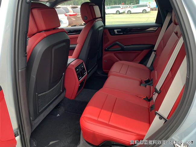 20款保时捷卡宴3.0T加规版 21轮/金属漆/全景现车98.5万