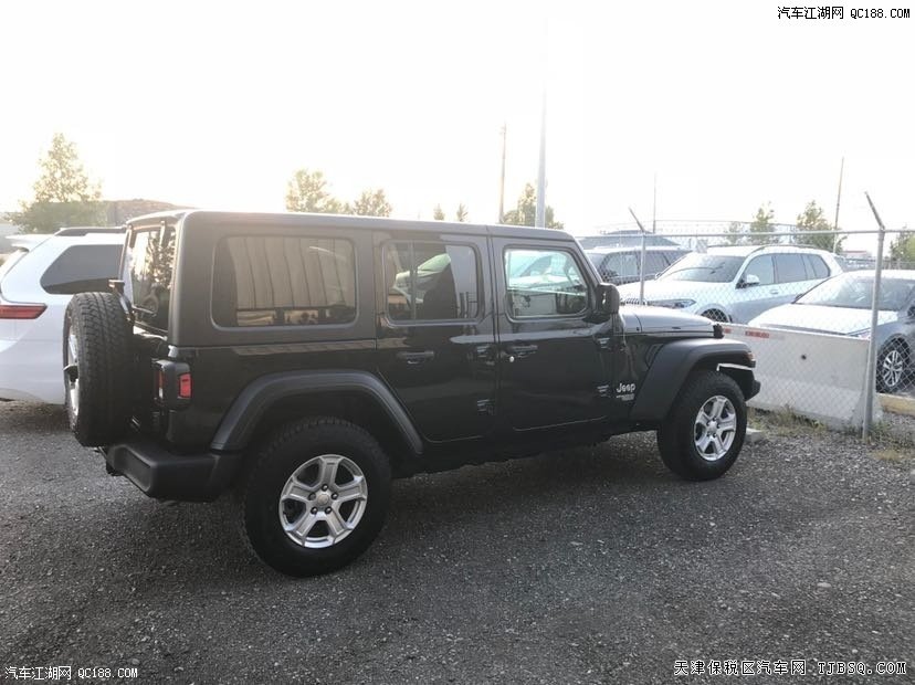 19款牧马人2.0T 自动 两门 硬顶 Sport S给你顶级驾驶感