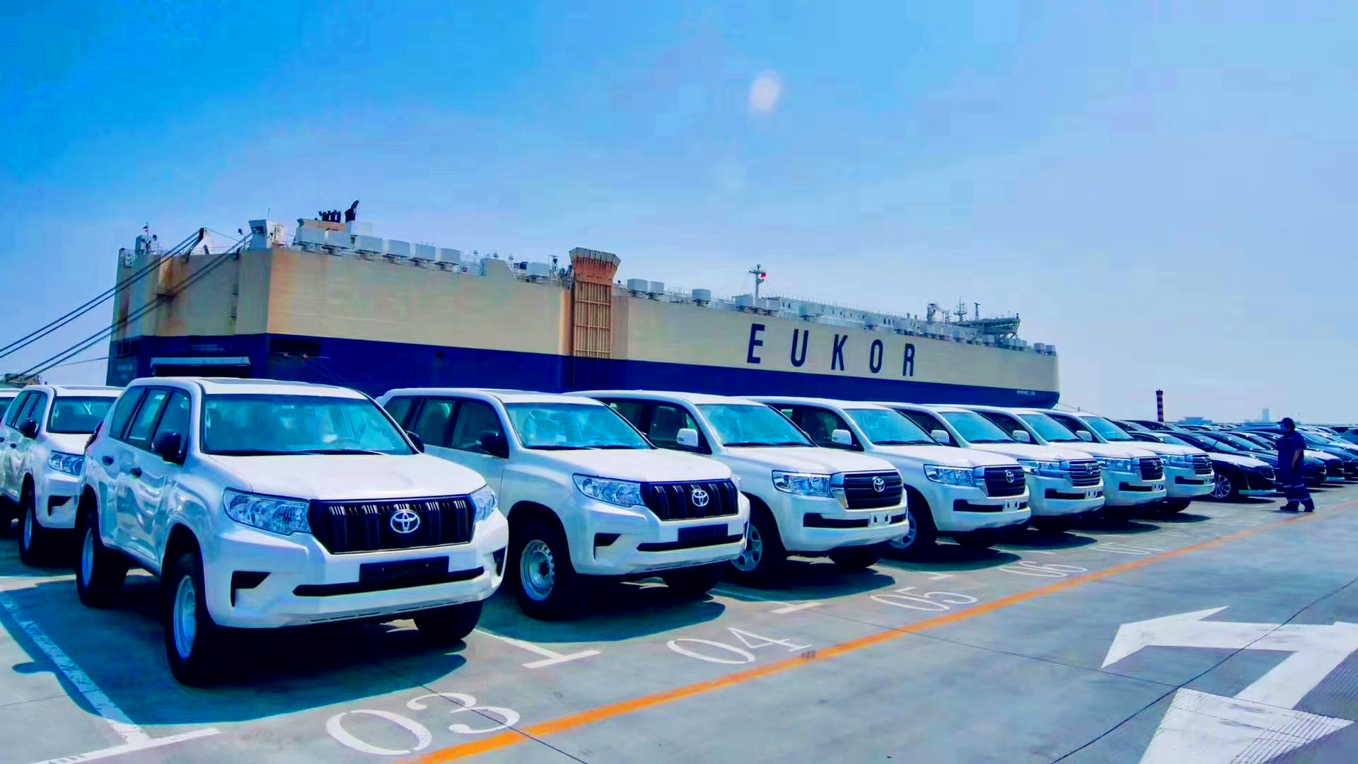 20款中东版丐版酷路泽 丰田保值王！平行进口丐版仅售68万5