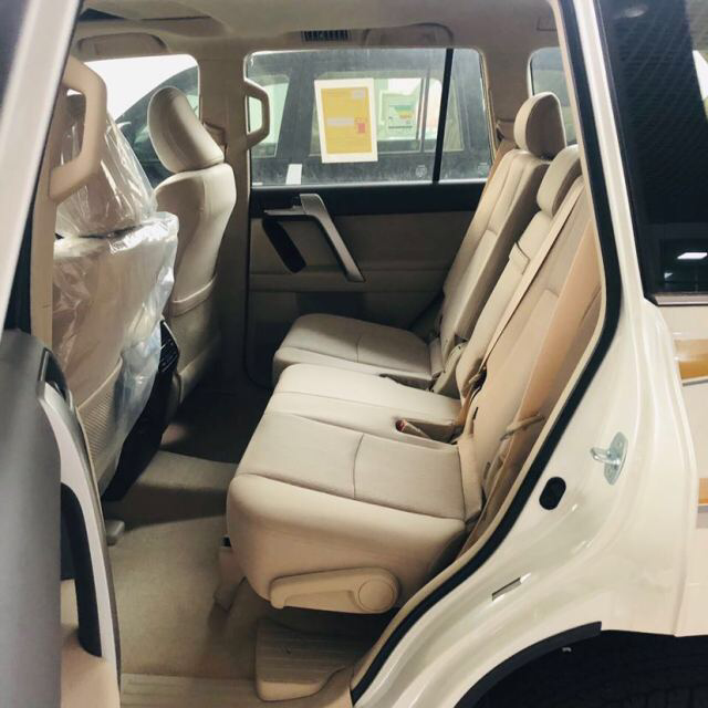 霸道2700 20款 VX 外挂 仅售52 现车手续全齐