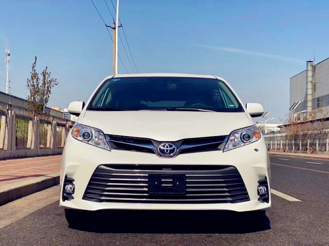 塞纳 20款 3.5 两驱 XLE真皮 7座