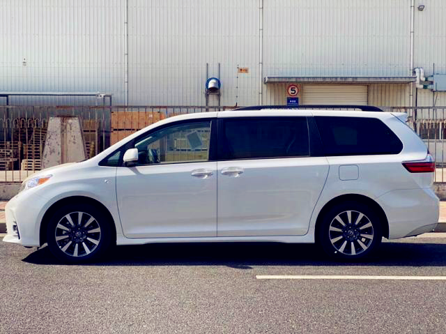 塞纳 20款 3.5 两驱 XLE真皮 7座