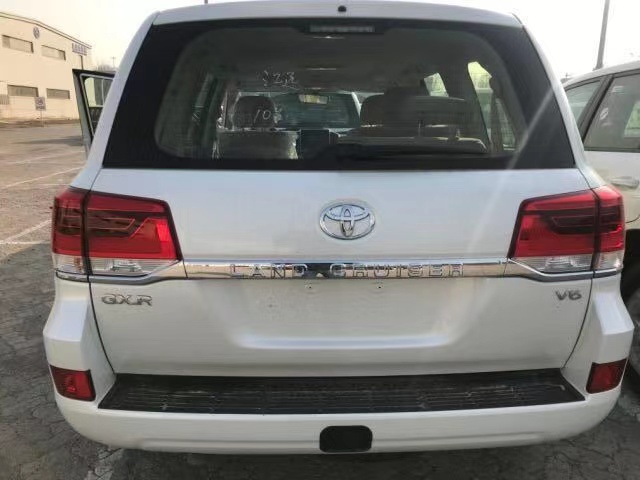 20款丰田酷路泽4000遥启天窗版 保税区最低价仅售73.5万