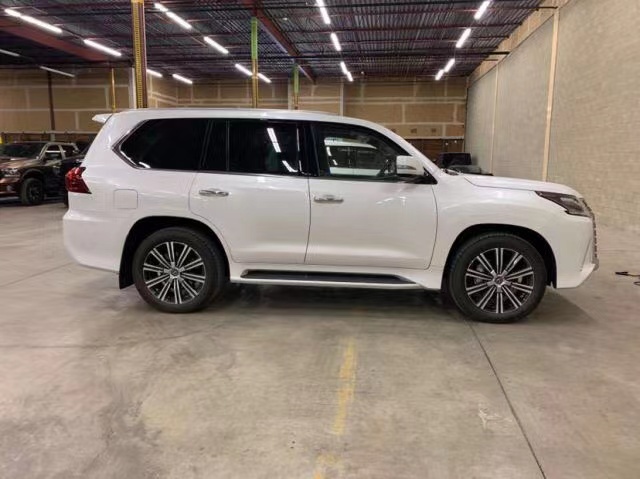 20款加版雷克萨斯LX570 特惠全国巅峰让利仅售157万