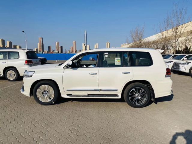 天津港中东版酷路泽5700 20款 VXR GTS 12气 底升仅售131万