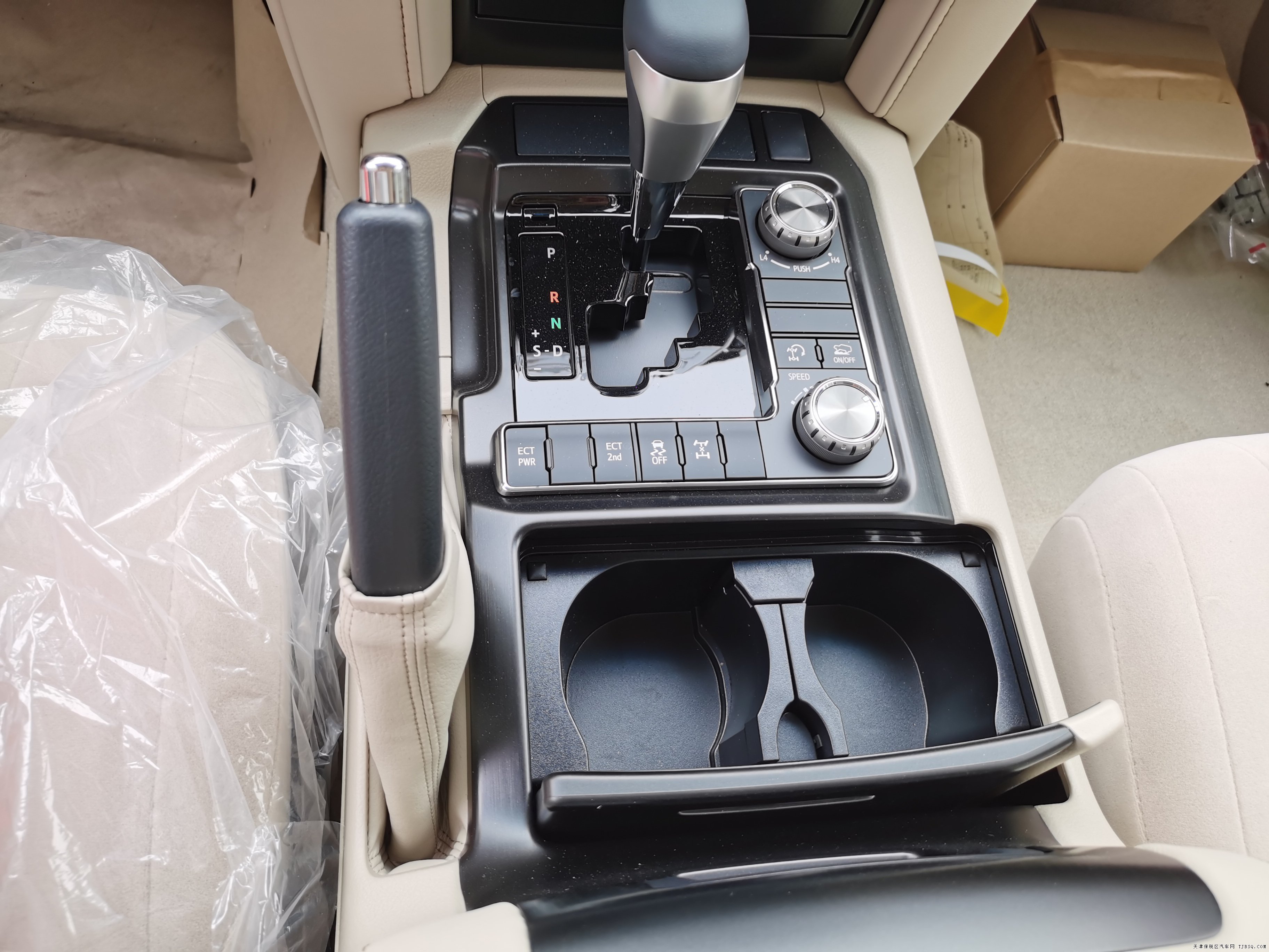 绝版车型，20款酷路泽GT版，仅售83.5万！现车