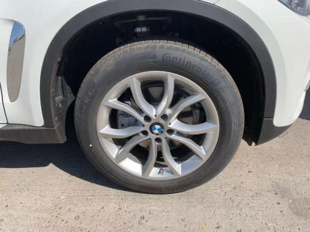 19款宝马X6中东版标配 港口限时最低价仅售62万