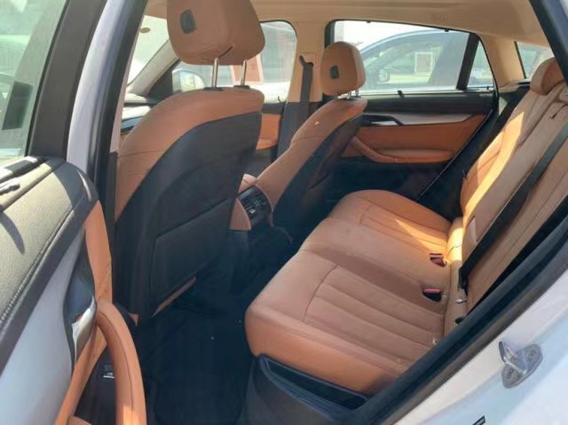 19款宝马X6中东版标配 港口限时最低价仅售62万