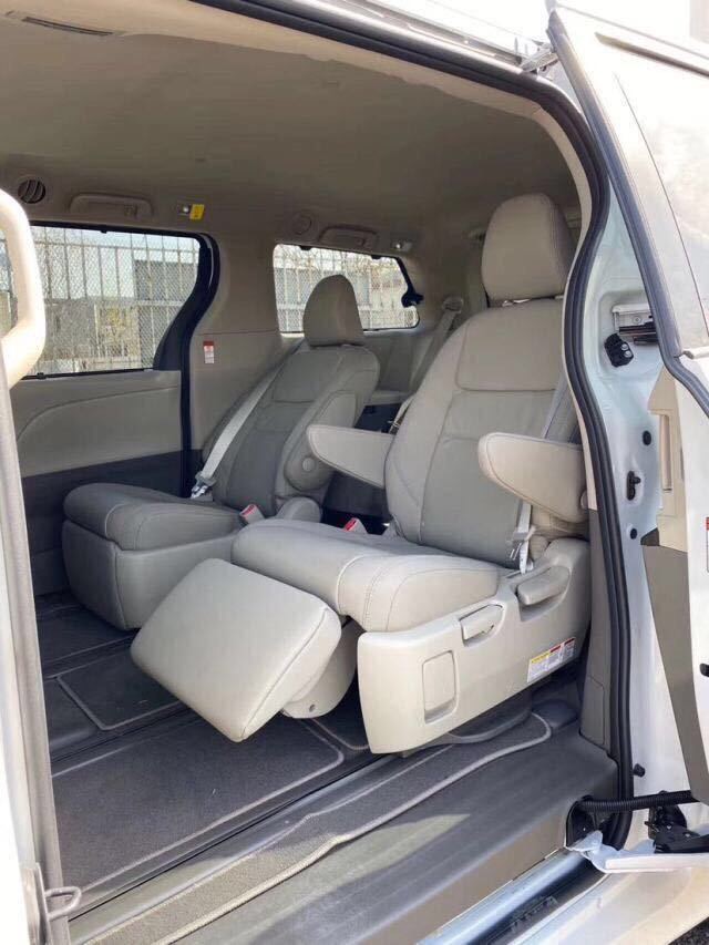 20款丰田塞纳3.5L两驱真皮版 同级别最强MPV售44.5万