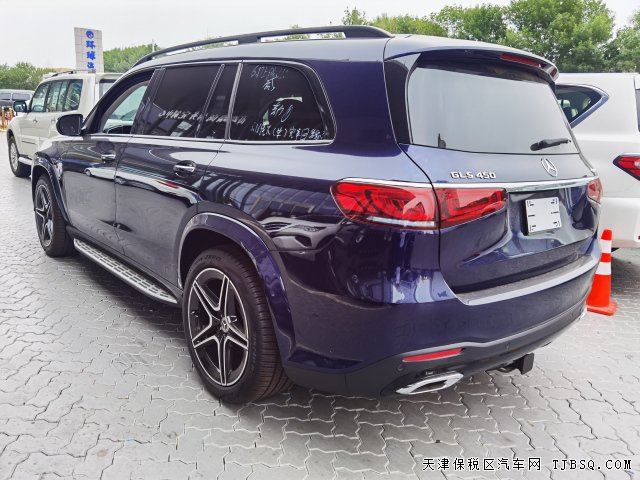 国六奔驰GLS4月中交车，预购价格优惠，仅售120万！