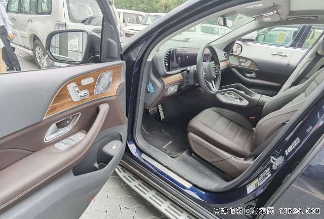 国六奔驰GLS4月中交车，预购价格优惠，仅售120万！