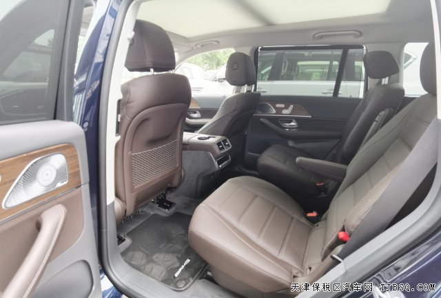 国六奔驰GLS4月中交车，预购价格优惠，仅售120万！