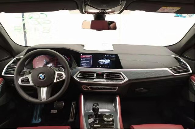 港口现车国六预售中 20款宝马X6M运动版特惠79.5万