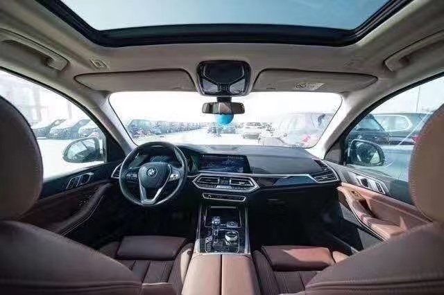 2019款宝马X5中东版 水晶档把/液晶钥匙港口仅售68万
