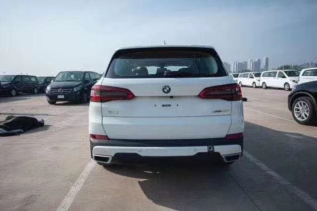 2019款宝马X5中东版 水晶档把/液晶钥匙港口仅售68万