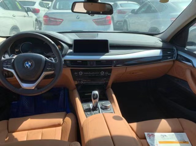 2019款宝马X6中东版 平行进口港口限时钜惠62.2万