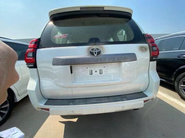 性价比首选适合升级改装 20款霸道2700低配仅售46.2万