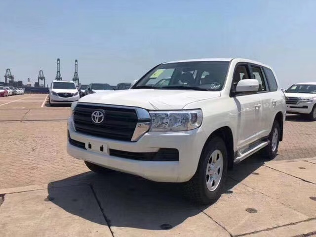 20款丰田酷路泽4000 冰箱/电动座椅丐版仅售70.5万