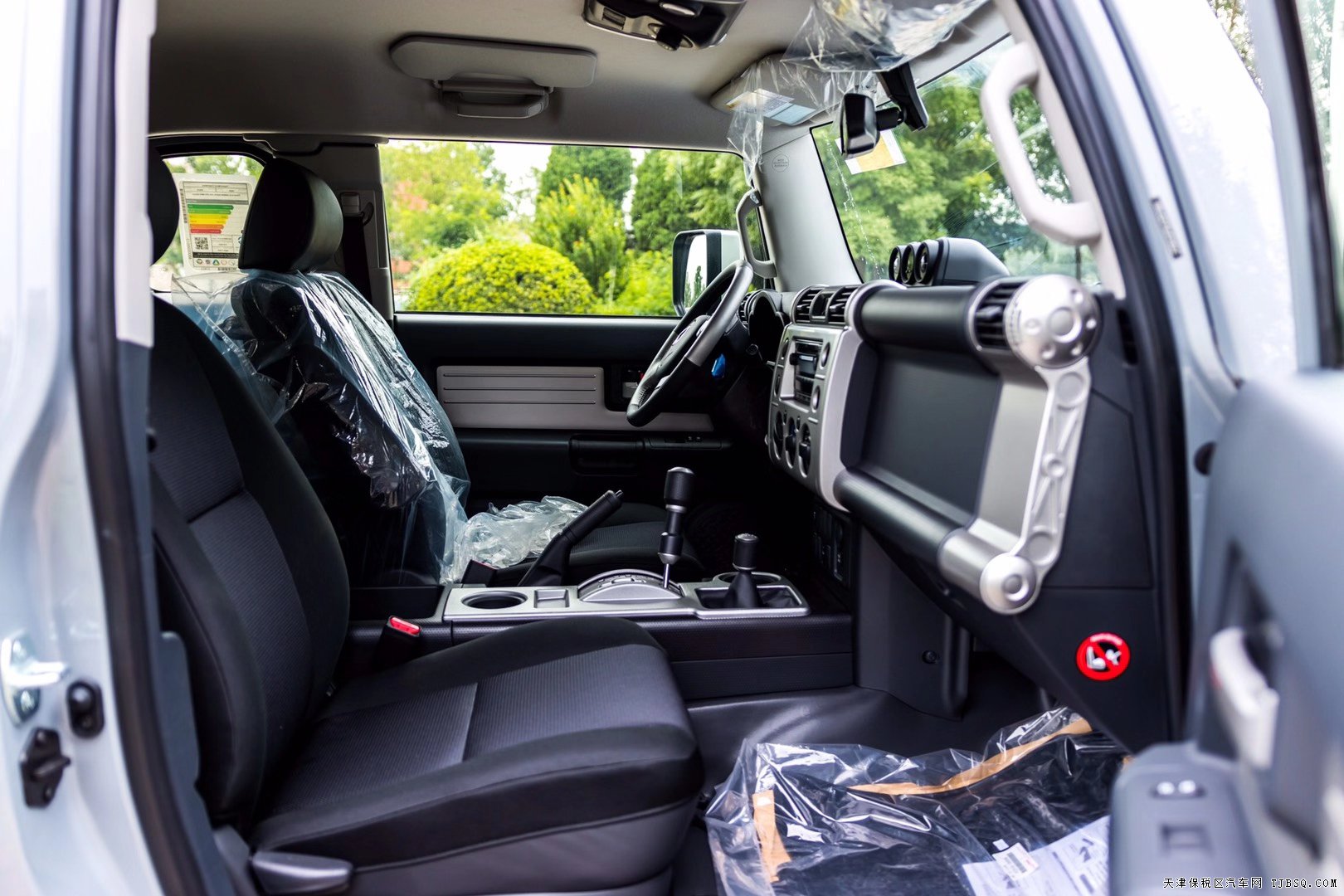 中东现车20款丰田FJ酷路泽八气极限运动版 仅售56万