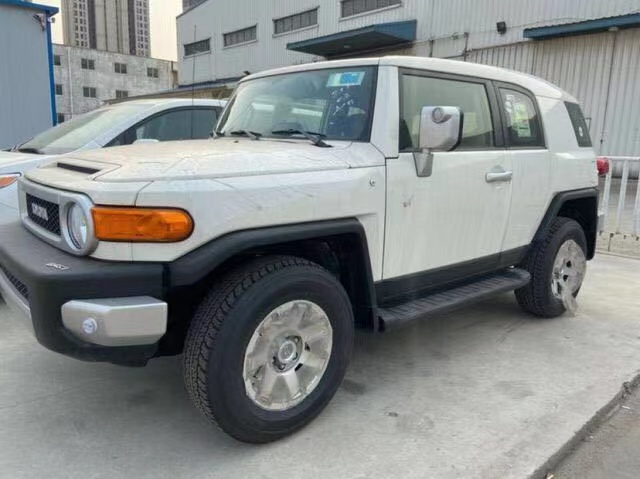 2020款酷路泽FJ 复古越野小钢炮港口限时优惠47万