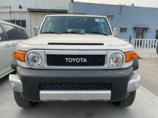 2020款酷路泽FJ 复古越野小钢炮港口限时优惠47万