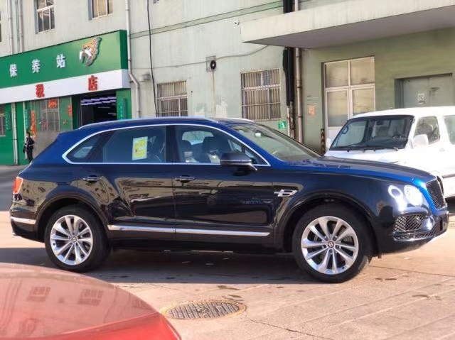 19款汽油添越4.0T汽油版 特选颜色港口仅售253万